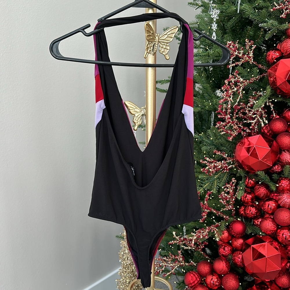 Backless bodysuit - Picture 3 of 3